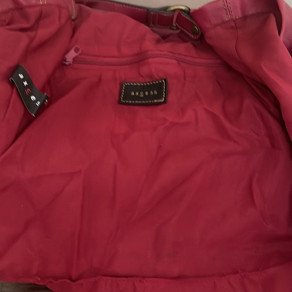 Gorgeous AXCESS Rasberry Red Hobo Bag - Picture 7 of 8